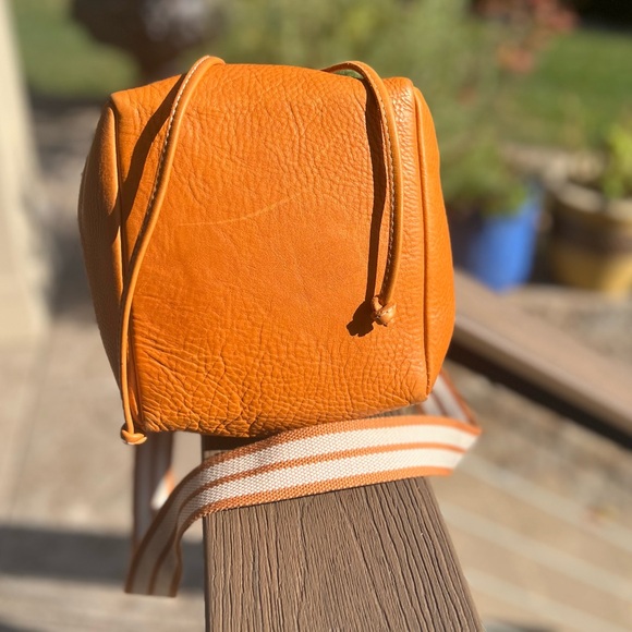 Jackson Hole Copper Dot - Arizona Bucket Bag - Picture 3 of 5